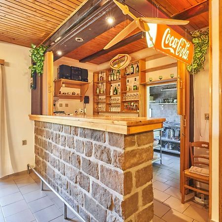 Penzion Pod Lesem Hotell Hodkovice Exteriör bild