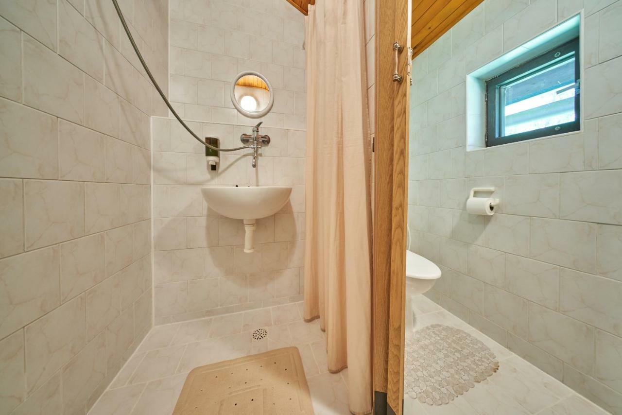 Penzion Pod Lesem Hotell Hodkovice Exteriör bild
